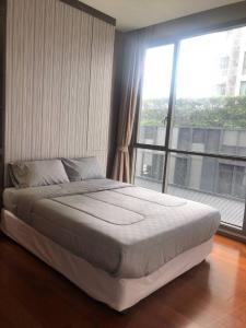 For RentCondoSukhumvit, Asoke, Thonglor : Condo for rent Quattro by Sansiri Thonglor, near BTS, convenient transportation, fully furnished