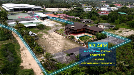 For SaleLandCha-am Phetchaburi : Land for sale near Cha-Am Beach, Phetchaburi Province # Next to Petchkasem Road, width 6 lanes (width next to the road 77 m., very suitable for making a restaurant + Showroom) 3-2-44 Rai