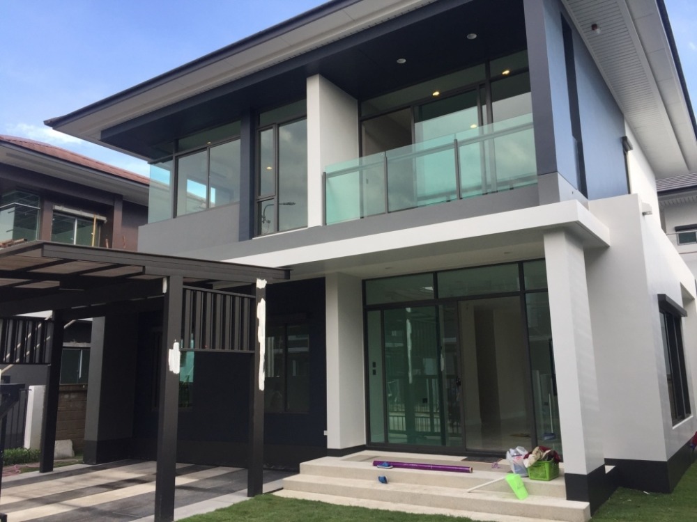 For RentHousePattanakan, Srinakarin : 2-storey detached house for rent, Setthasiri Village, Krungthep Kreetha, near Rama 9 Expressway.