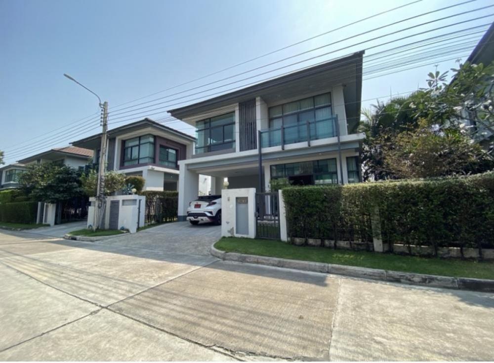 For RentHousePattanakan, Srinakarin : Single house for rent, Setthasiri Rama 9, Krungthep Kreetha