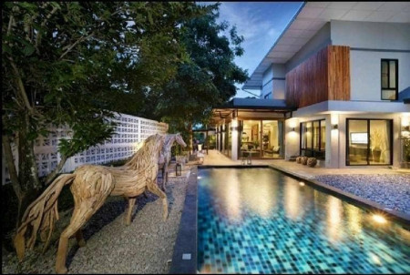 For RentHouseChiang Mai : House for rent, beautiful house, modern style, 410 sq m. 118 sq m, near Central Festival Chiang Mai.