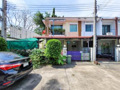 For SaleTownhouseBang kae, Phetkasem : Townhome for sale, behind the corner of Vista Avenue, Petchkasem 81, 122 sq m., 31.7 sq wa, a lot of space.