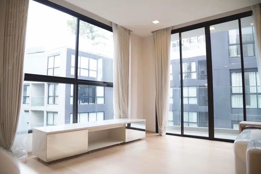 For SaleCondoSukhumvit, Asoke, Thonglor : For Sale Liv@49 Luxury Condo, 75 sqm, 2 bedrooms, 2 bathrooms, on Soi Sukhumvit 49, near MRT Thonglor, only 500 meters.