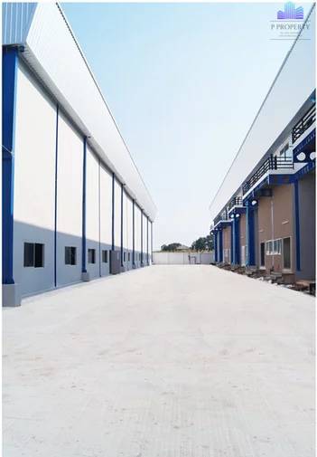 For RentWarehouseMahachai Samut Sakhon : Warehouse/office for rent, Phutthasakhon Road, Om Noi Subdistrict, Krathum Baen District, Samut Sakhon, area 300-1,200 sq m.