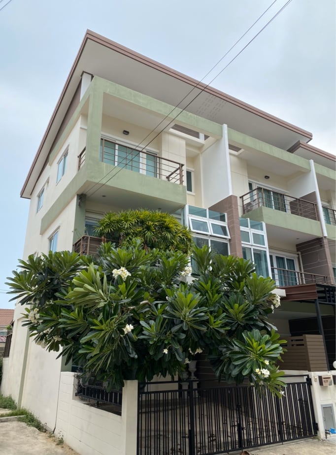 For SaleTownhouseRama 2, Bang Khun Thian : [Sell] 3-storey townhome, Vivarium Village, Phutthabucha 36 (behind the corner), price 3.75 million