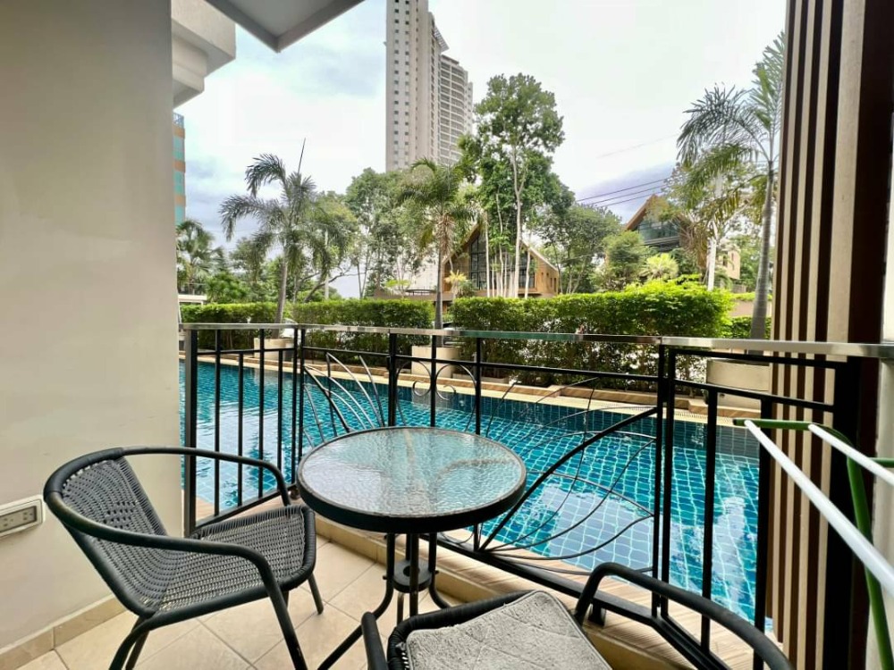 For SaleCondoPattaya, Bangsaen, Chonburi : Condo for sale in Pattaya, Pool Access City Garden Tropicana, North Pattaya, pool view, 1 bedroom, 1 bathroom, area 32.98 sq m., fully furnished, ready to move in, 2.49 million baht.