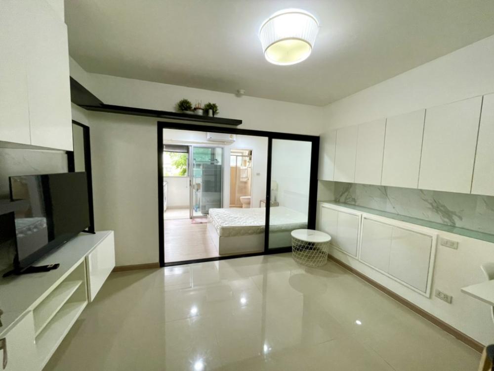 For RentCondoRatchadapisek, Huaikwang, Suttisan : Condo for rent, City Home Ratchada Soi 10, near MRT Huai Khwang.