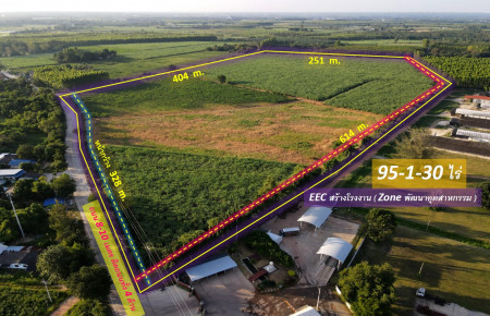 For SaleLandPattaya, Bangsaen, Chonburi : EEC land for sale, building a factory—Road 331, Chonburi Province (Industrial Development Zone) 95-1-30 rai, width 328 meters, road size 10 m. Trucks can go in and out conveniently.