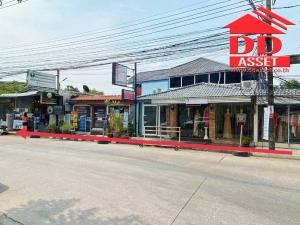 For SaleHouseMin Buri, Romklao : 2 storey detached house, Sammakorn Village, Ramkhamhaeng, next to the road, the house is next to the Sammakorn Market. Orange Line near suvarnabhumi airport