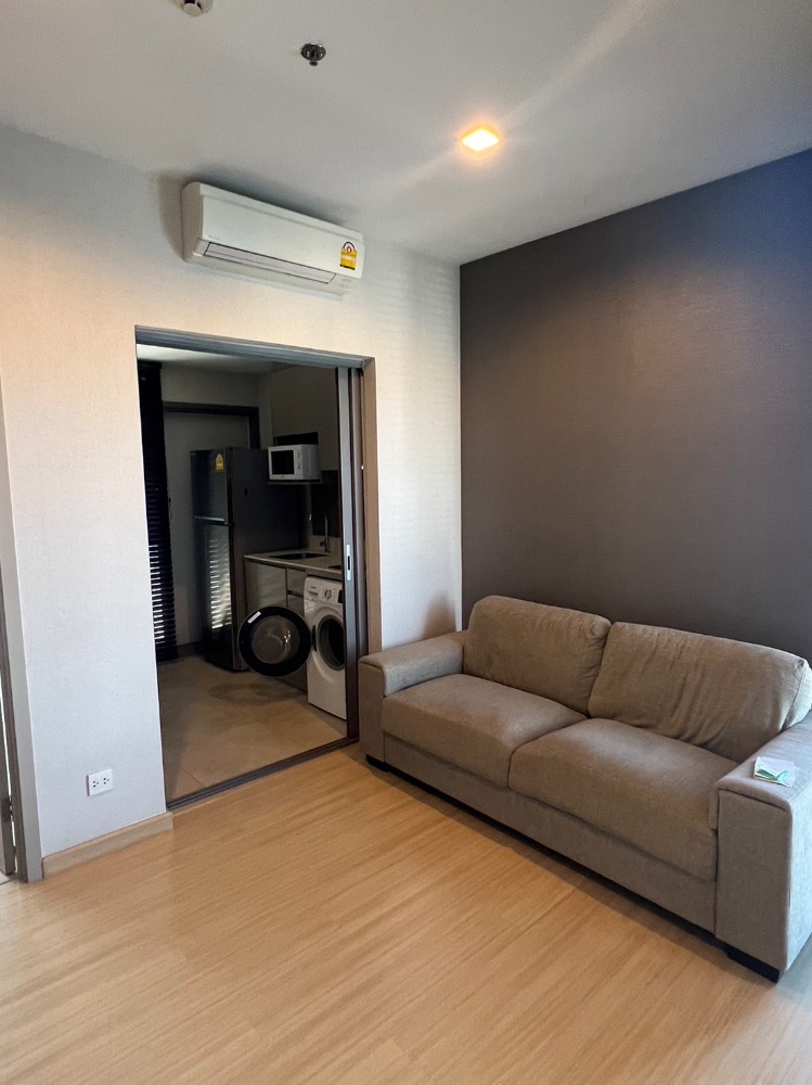 For SaleCondoOnnut, Udomsuk : Condo for SALE *Whizdom Connect High Floor 20+ High Rise Condo near BTS @4.89 MB