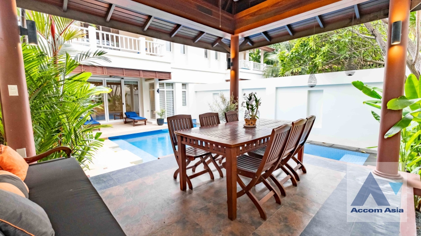 ให้เช่าบ้านสุขุมวิท อโศก ทองหล่อ : Private Swimming Pool, Pet-friendly | 4 Bedrooms House for Rent in Sukhumvit, Bangkok near BTS Phrom Phong (AA36081)