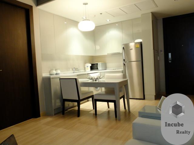 For RentCondoRatchathewi,Phayathai : For Rent The Address Phayathai 1 Bedroom 1 Bathroom 50.5 sqm