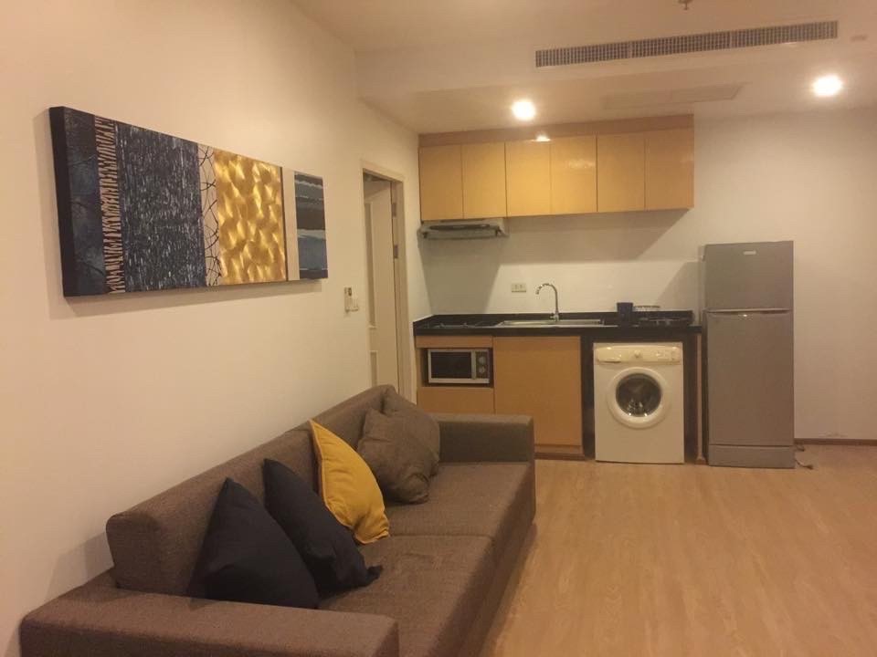 For RentCondoAri,Anusaowaree : Very beautiful room, plus the best price in the Noble Reflex building, near BTS Ari, easy to find things to eat, 1 large bedroom, beautifully decorated, fully furnished, ready to move in.