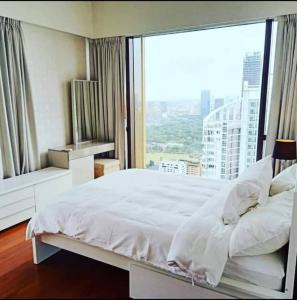 For RentCondoWitthayu, Chidlom, Langsuan, Ploenchit : Condo for rent Hansar Residence Ratchadamri, complete facilities, ready to move in !!