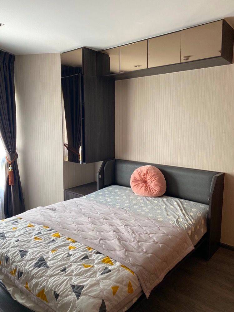 For RentCondoPattanakan, Srinakarin : For rent, Rich Park @ Triple Station (Rich Park @ Triple Station), interested in details. You can make an appointment to see the room. #Add Line, reply very quickly. Add Line: Line ID: @780usfzn (with @ too), code RP@TS.15