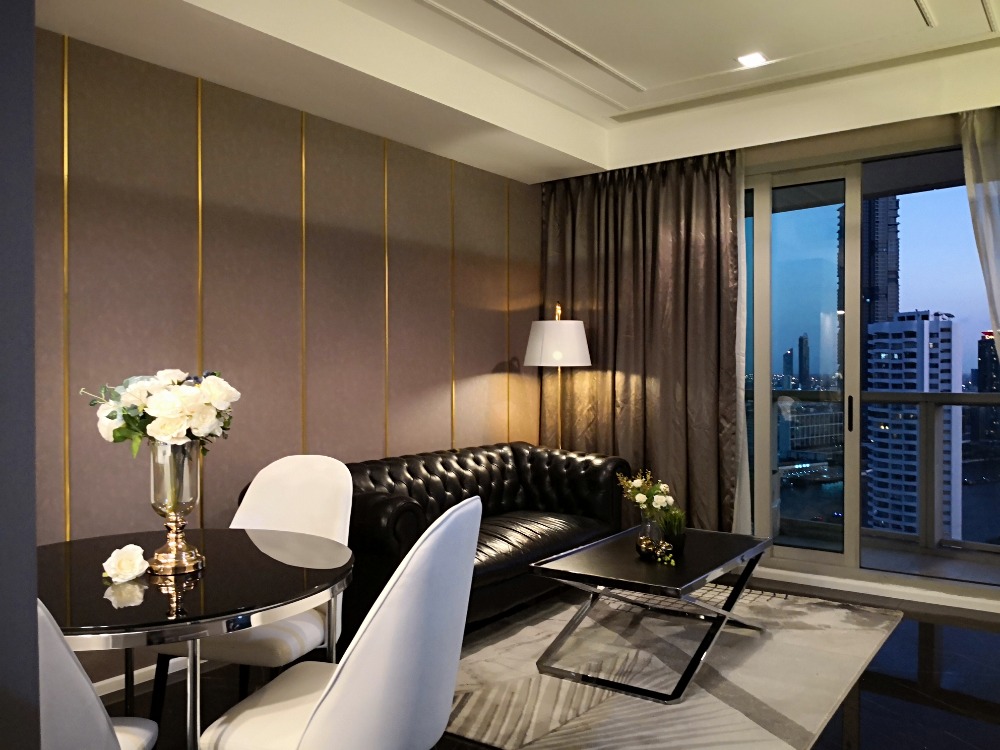 For SaleCondoWongwianyai, Charoennakor : Hot deal!! 1BR 1BA 55sq.m. River view @ The River, nearby ICONSIAM