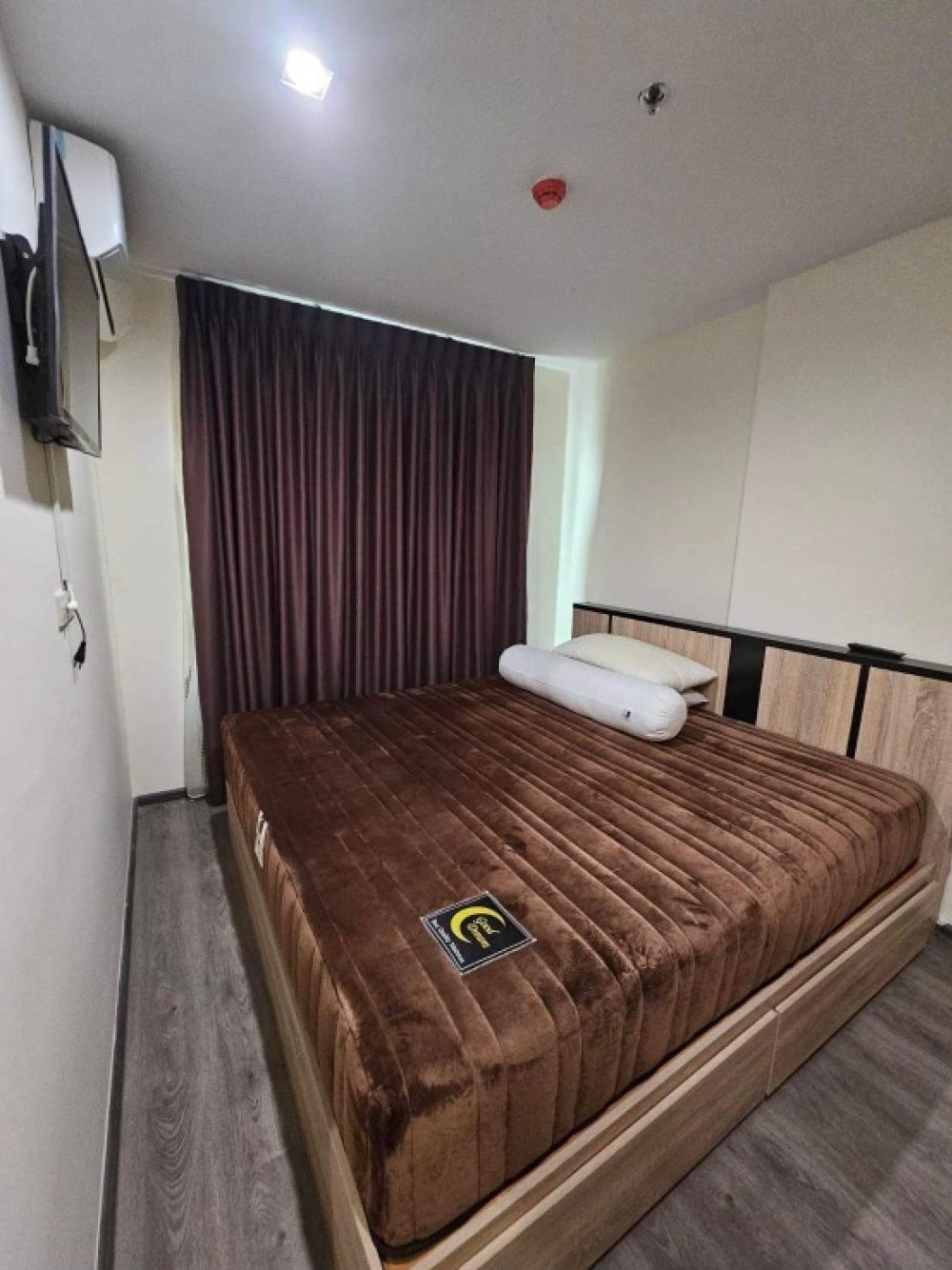 For RentCondoPattanakan, Srinakarin : For rent, Rich Park @ Triple Station (Rich Park @ Triple Station), interested in details. You can make an appointment to see the room. #Add Line, reply very quickly. Add Line: Line ID: @780usfzn (with @ too) Code RP@TS.27