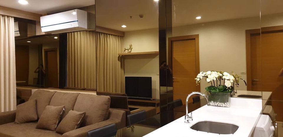 For RentCondoRatchadapisek, Huaikwang, Suttisan : For rent: Rhythm Ratchada-Huai Khwang, beautifully decorated room. Brand new, comfortable, City View