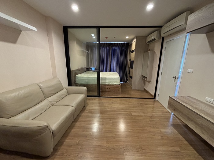 For SaleCondoBang Sue, Wong Sawang, Tao Pun : 🏰 For sale!! 1 bedroom, 14th floor, Building A, only 2.8 million baht // The Tree Interchange Condo near MRT Bang Pho, next to Gateway Bang Sue shopping mall // 065 356 2745 The Toy❤