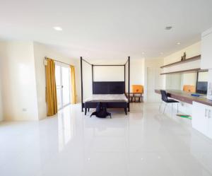 For RentCondoOnnut, Udomsuk : Fully Furnished Condo / Apartment For Rent On Sukhumvit Road (Soi On Nut 46)