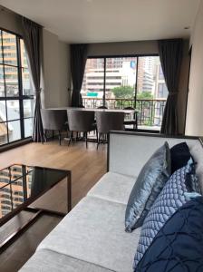 ให้เช่าคอนโดวิทยุ ชิดลม หลังสวน : for rent na vara residence 2 bed special deal !! 🌟🌟