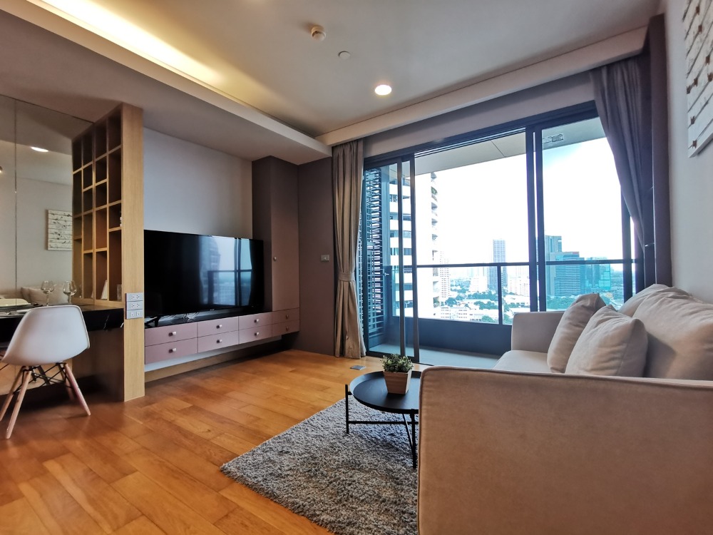 For SaleCondoSukhumvit, Asoke, Thonglor : (Owner) The Lumpini 24 for sale and rent (Sell and rent) 2br.2bath 54.3 sqm. corner, Bang Krachao and City View views, beautifully decorated, 15th floor.