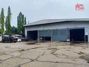 For RentWarehouseChaengwatana, Muangthong : Warehouse-factory for rent, area 4,200 sq m, load area 3 tons / sq m, Ratchaphruek Road, Saphan Sung Temple, Bang Khoi Subdistrict, Pak Kret District, rental price 504,000 baht / m.