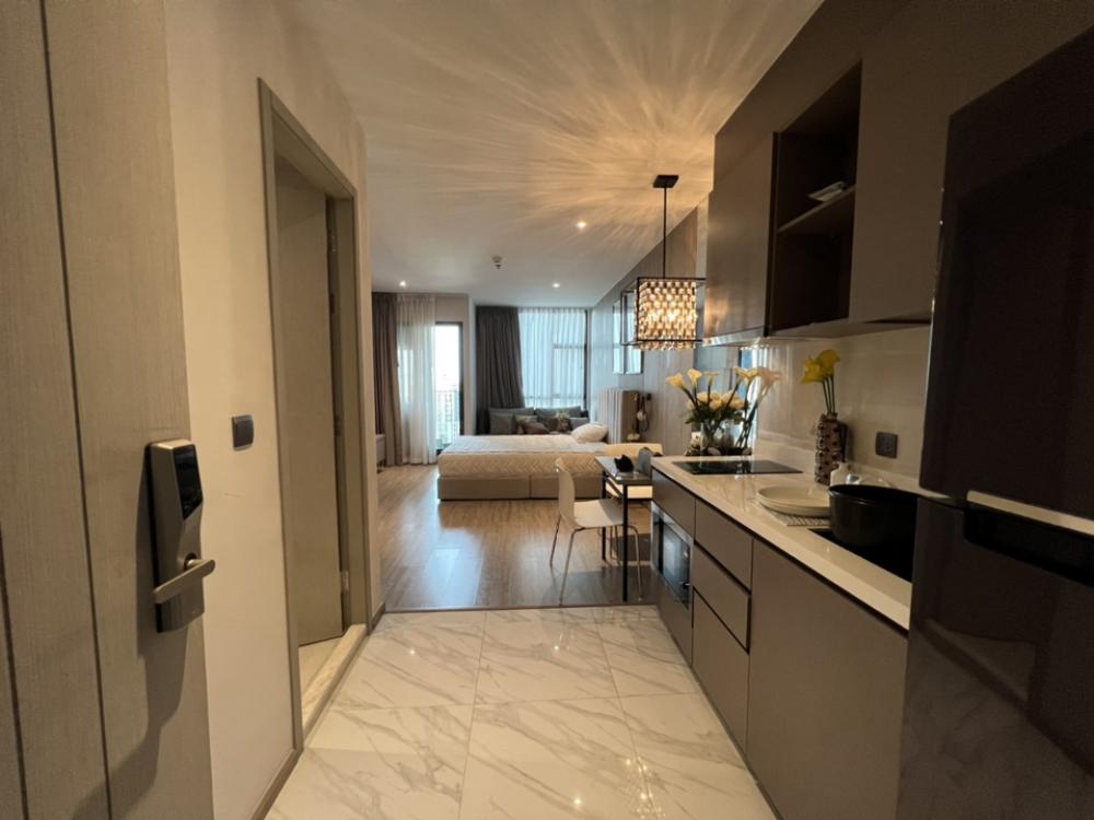 For RentCondoSukhumvit, Asoke, Thonglor : Rhythm Ekkamai, 1 bedroom, size 30 sq m, fully furnished!!! Complete electrical appliances, price 20,000 baht, call 0614162636