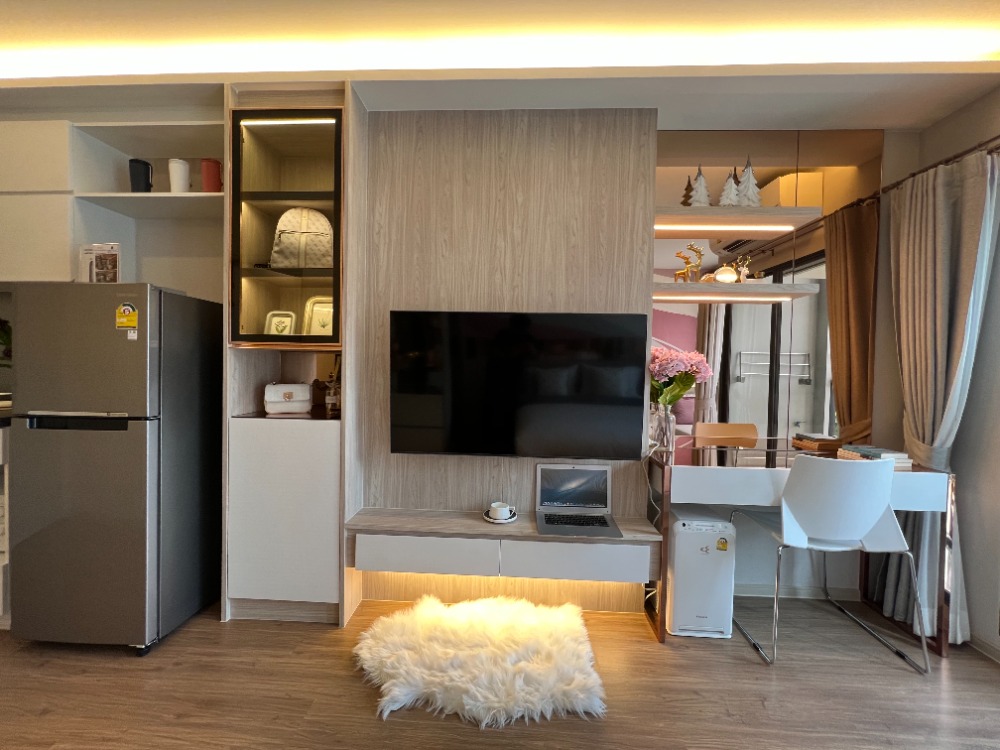 For SaleCondoPinklao, Charansanitwong : Condo for sale, Lumpini Selected Charan 65 Sirindhorn Station, near Sirindhorn mrt, 1 bedroom, size 28.61 sq m, new room, good atmosphere, book today, get special privileges Free! Furniture + complete electrical appliances Free! Expenses on the transfer d