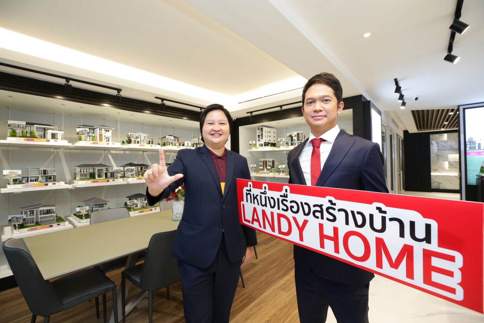 แลนดี้ โฮม ทุ่มงบกว่า 30 ล้านบาท เปิดตัว “Landy Home Flagship Lifestyle Center” พลิกโฉมสาขาลาดพร้าวครั้งยิ่งใหญ่ ให้เป็นศูนย์รับสร้างบ้านครบวงจรแห่งอนาคต