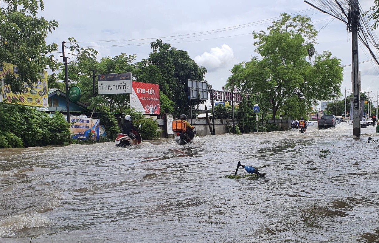 LPP ร่วมกับวิทยาลัยการอาชีวศึกษาปทุมธานี และไทยฮอนด้า  จัดซ่อมแซมรถจักรยานยนต์ฟรี ช่วยเหลือชาวรังสิตที่ประสบภัยรถลุยน้ำท่วม 10-11 ก.ย.นี้