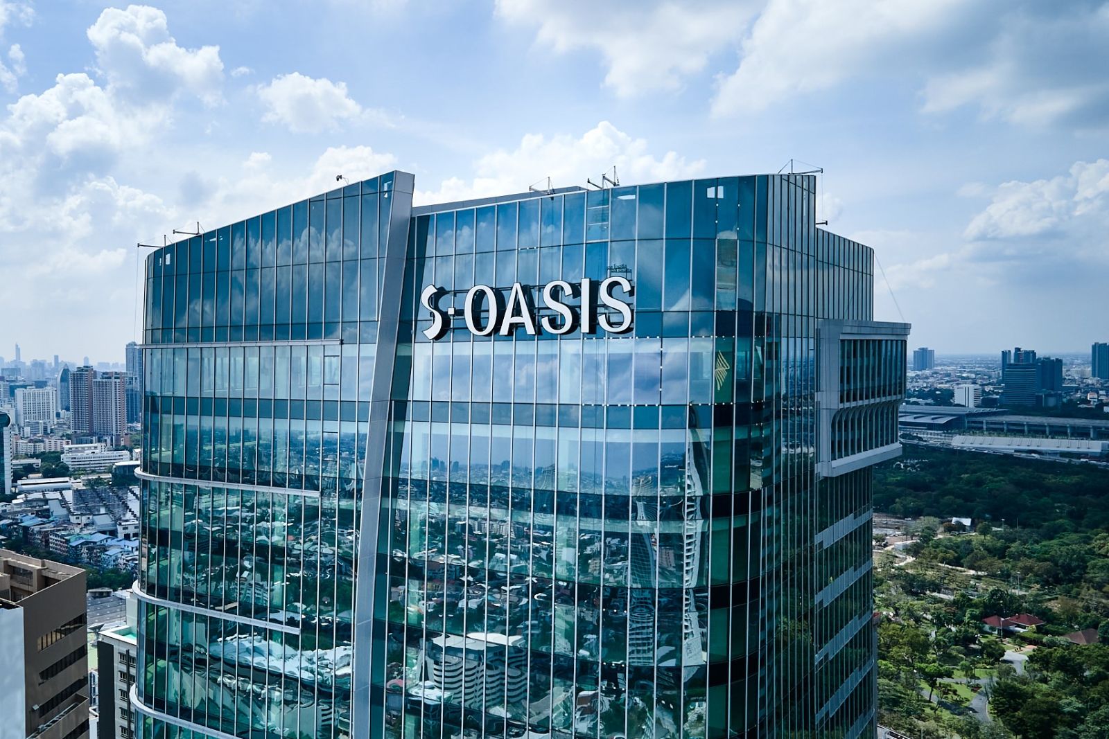 สิงห์ เอสเตท โชว์ความพร้อมโครงการ S-OASIS แลนด์มาร์กใหม่บนถนนวิภาวดีรังสิต คิกออฟ Soft Opening ด้วย Art Exhibition จาก 14 ศิลปิน Street Star Art