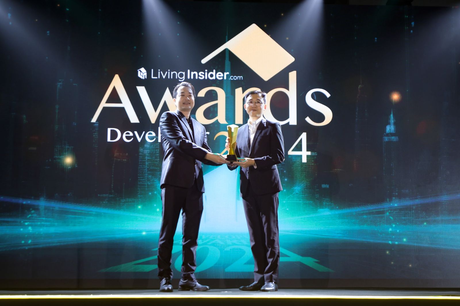 กลุ่มแสนสิริ ครองแชมป์ 5 รางวัล จากเวที “Livinginsider Developer Awards 2024” ตอกย้ำเบอร์หนึ่งเจ้าตลาดอสังหาฯ ไทย