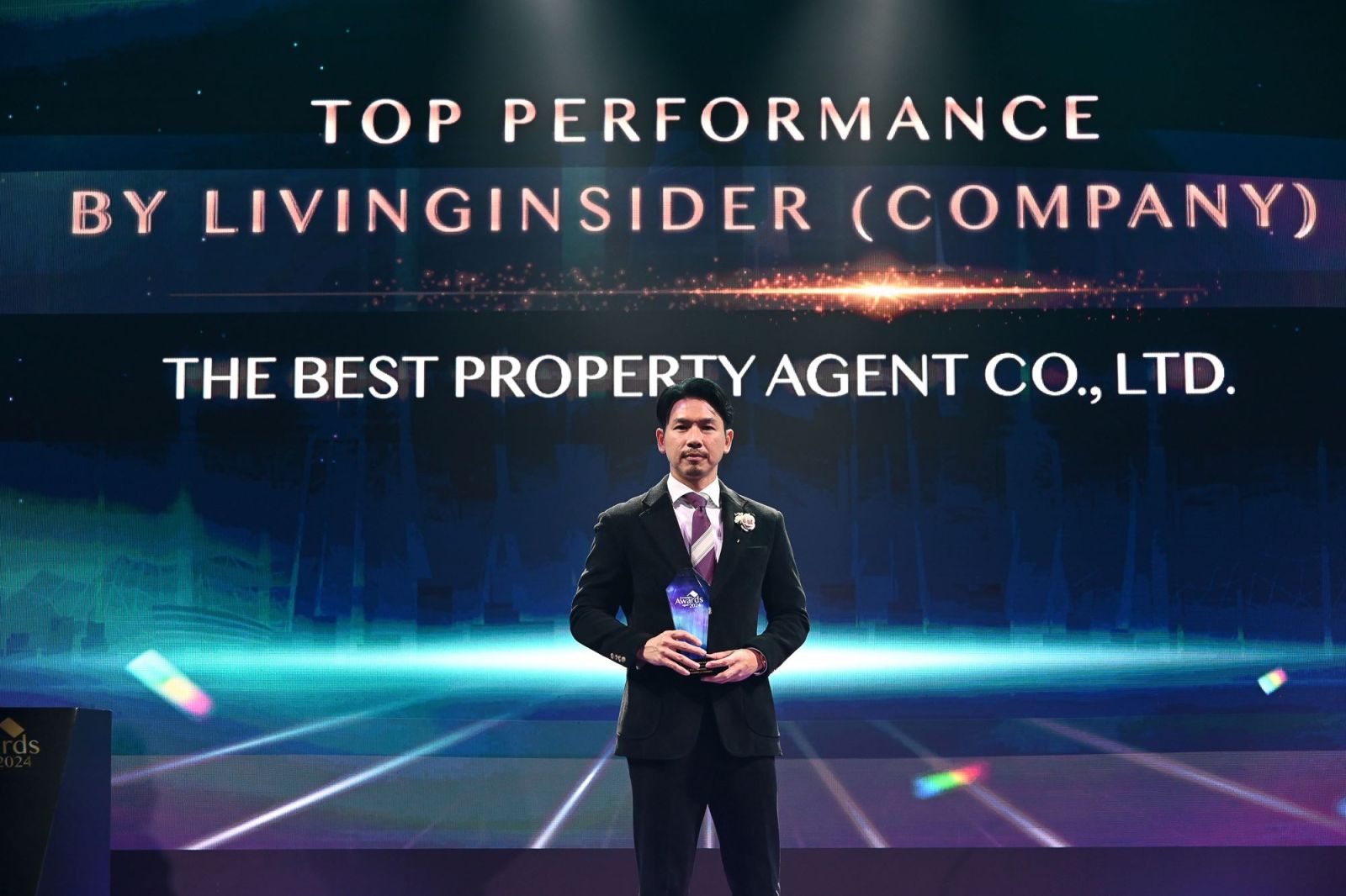 สรุปผลประกาศรางวัล จากงาน “Livinginsider Agent Awards 2024”  งานประกาศรางวัลความสำเร็จ “นายหน้าอสังหาริมทรัพย์แห่งปี” ครั้งที่ 2  เวทีมอบรางวัลที่ยิ่งใหญ่ที่สุด ในวงการนายหน้าอสังหาฯ แห่งประเทศไทย