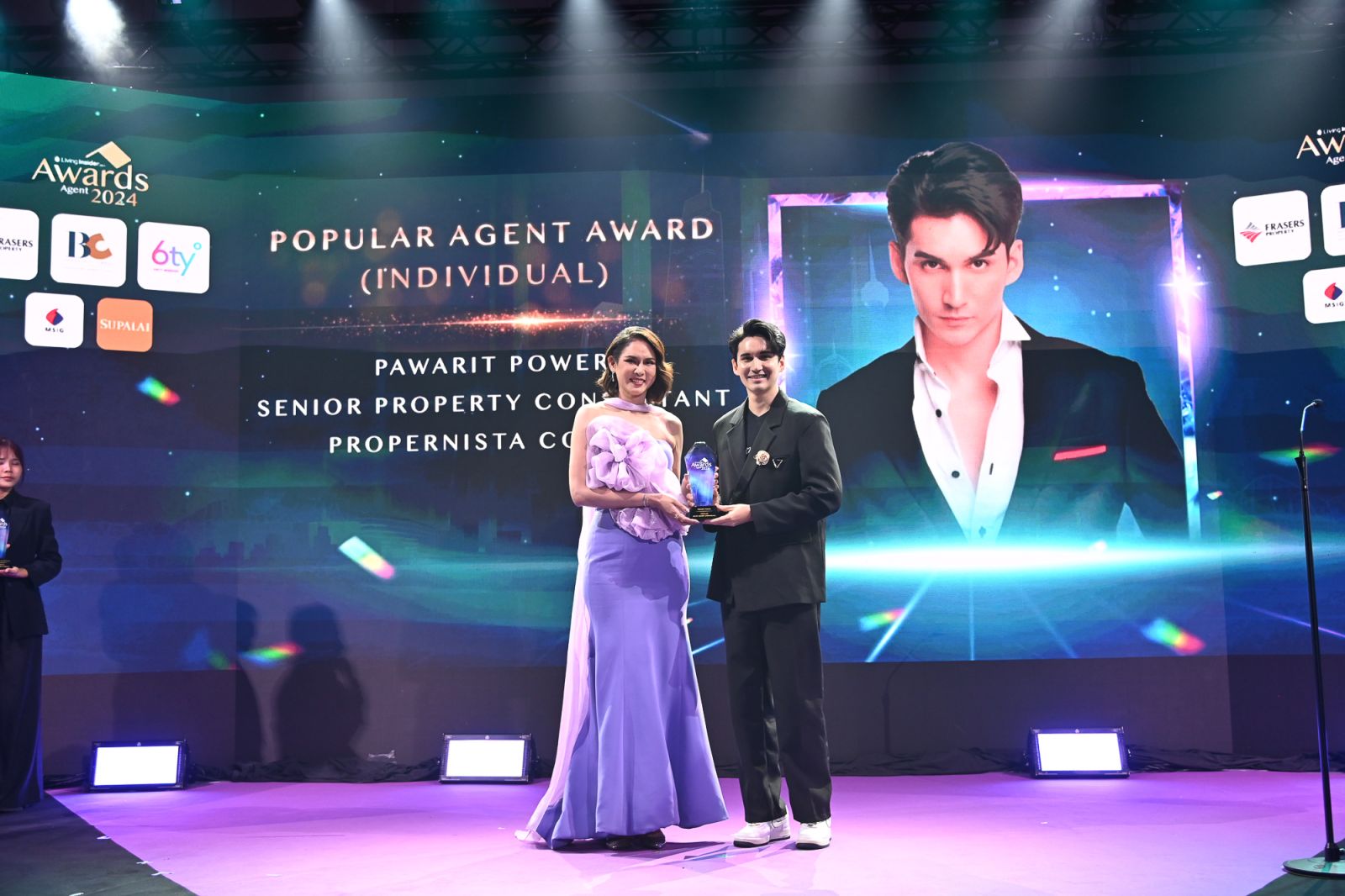 สรุปผลประกาศรางวัล จากงาน “Livinginsider Agent Awards 2024”  งานประกาศรางวัลความสำเร็จ “นายหน้าอสังหาริมทรัพย์แห่งปี” ครั้งที่ 2  เวทีมอบรางวัลที่ยิ่งใหญ่ที่สุด ในวงการนายหน้าอสังหาฯ แห่งประเทศไทย