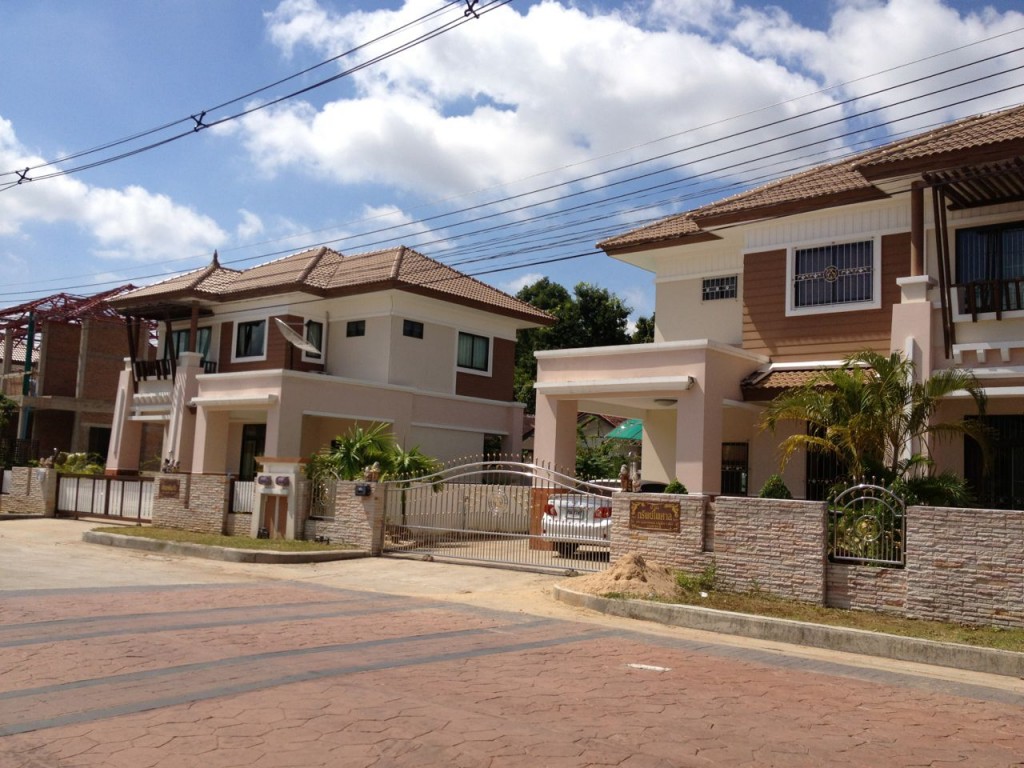 property listing  บ้านสาริน 7