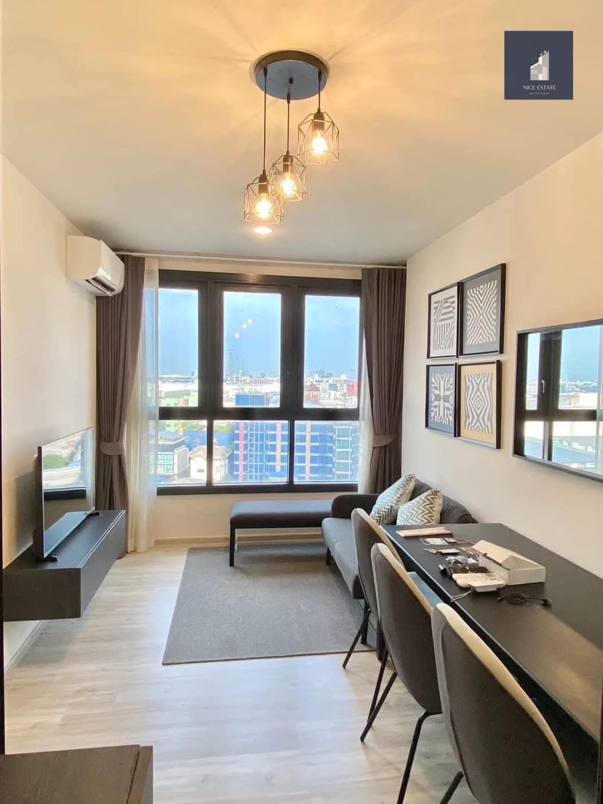 For RentCondoRatchadapisek, Huaikwang, Suttisan : XT Huaikhwang 1 bedroom high floor take garden view city view ready to move in