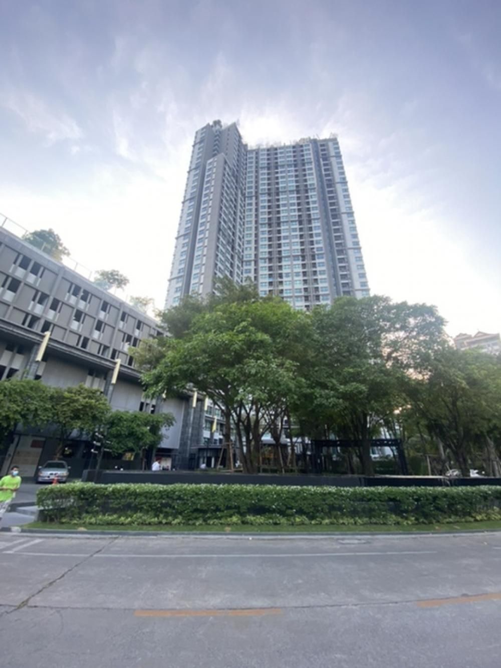 ให้เช่าคอนโดอ่อนนุช อุดมสุข : Condo For Rent, at The Base Park West-Sukhumvit 77, 25 sqm. (11,000 Baht/Month)