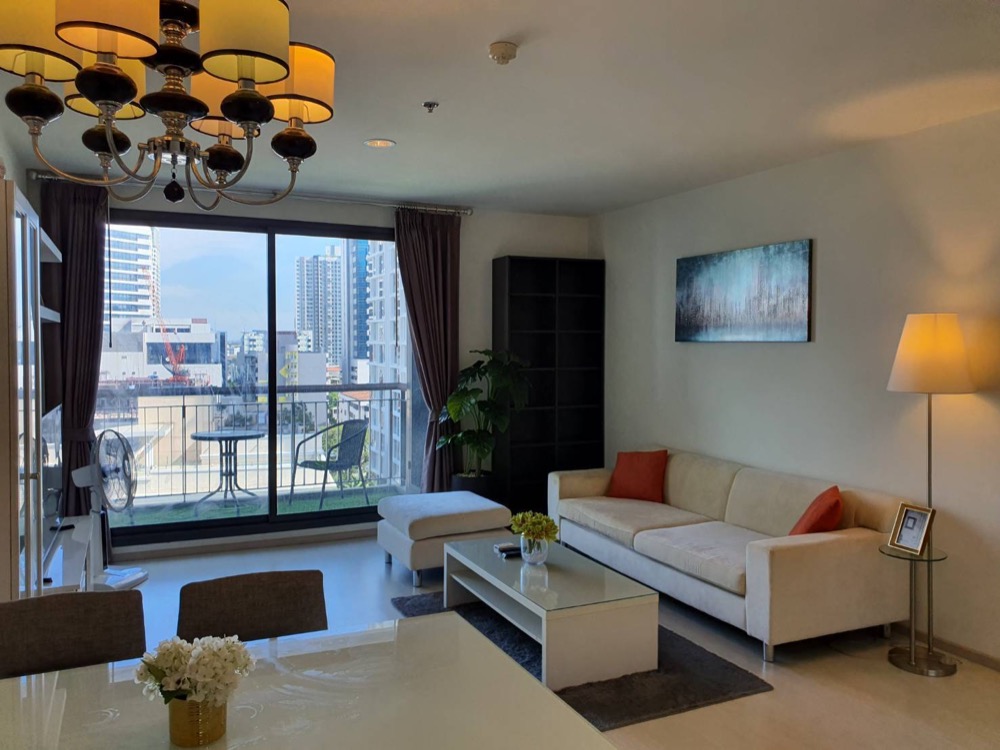 For RentCondoSukhumvit, Asoke, Thonglor : for rent Rhythm 42 2 bed 2 bath nice room ❤️🌟 super deal !!