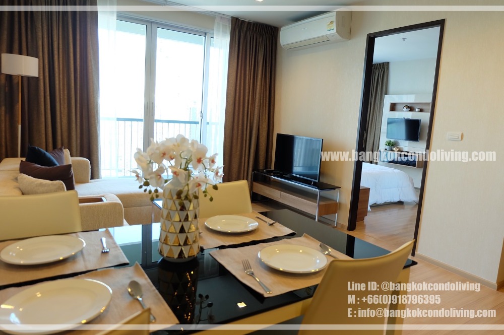 For RentCondoSathorn, Narathiwat : Rhythm Sathorn for Rent with good price! high floor, big space (1br.,50 sq.m.)