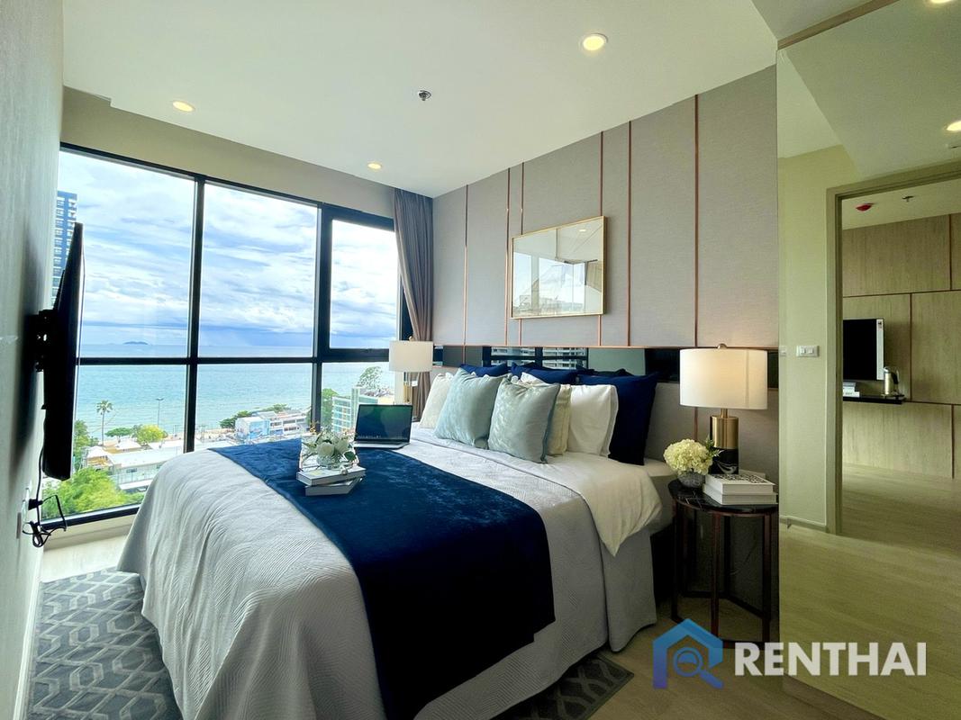 For SaleCondoPattaya, Bangsaen, Chonburi : High rise condominium on Pratamnak hill, located near the beach only 250 meters.