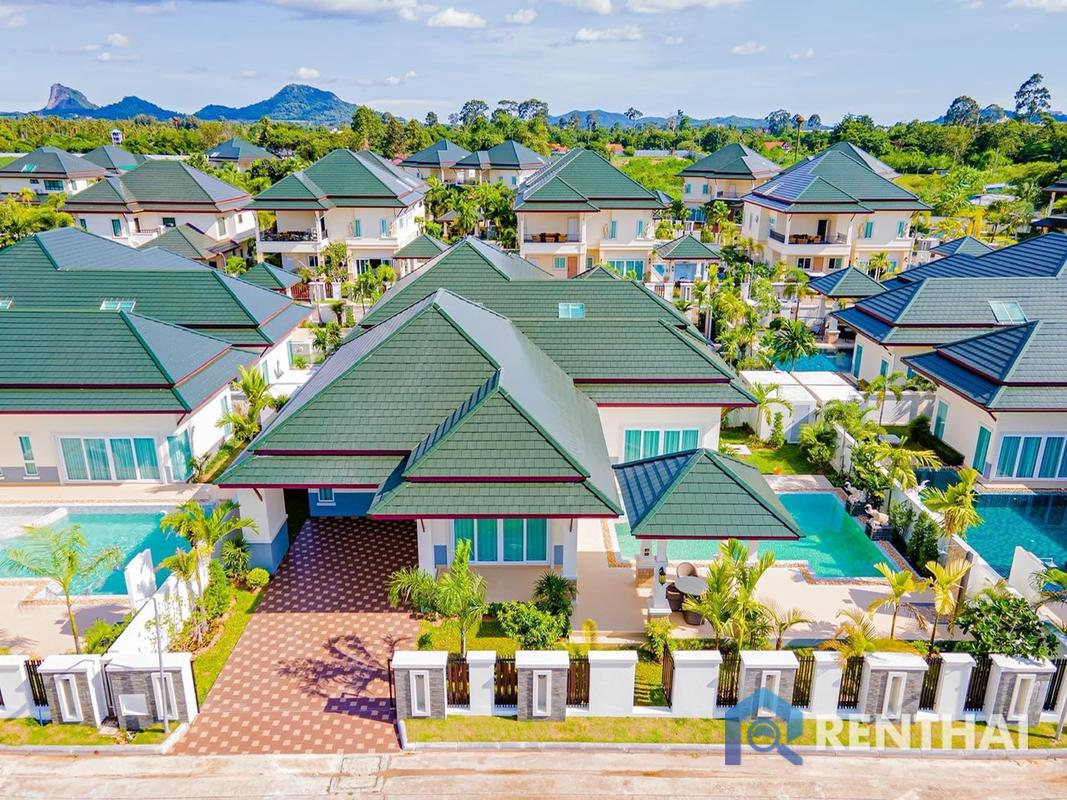 For SalePattaya, Bangsaen, Chonburi : Ready to move in! Pool vill house for sale location near silver lake