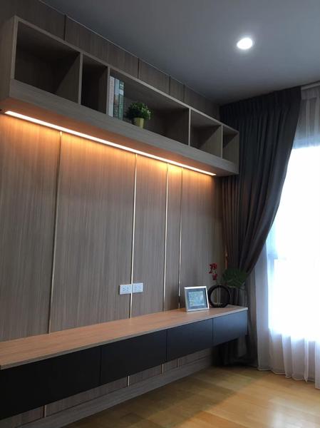 For SaleCondoWongwianyai, Charoennakor : Condo For Sale Hive Sathorn 2 Bedroom 2 Bathroom 68.5 sqm