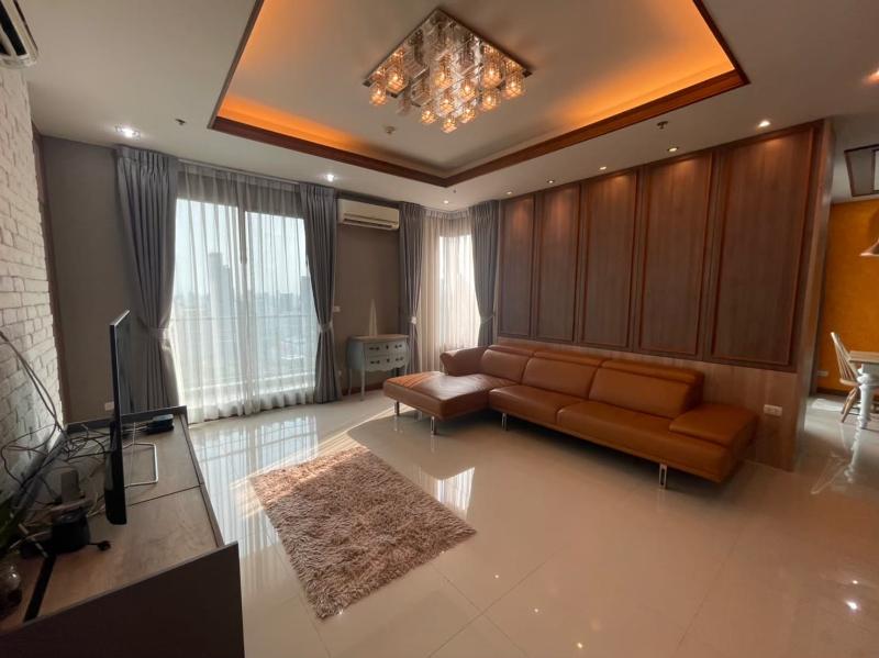 For RentCondoRama9, Petchburi, RCA : For Rent Villa Asoke 4 Bedroom 4 Bathroom 150 sqm