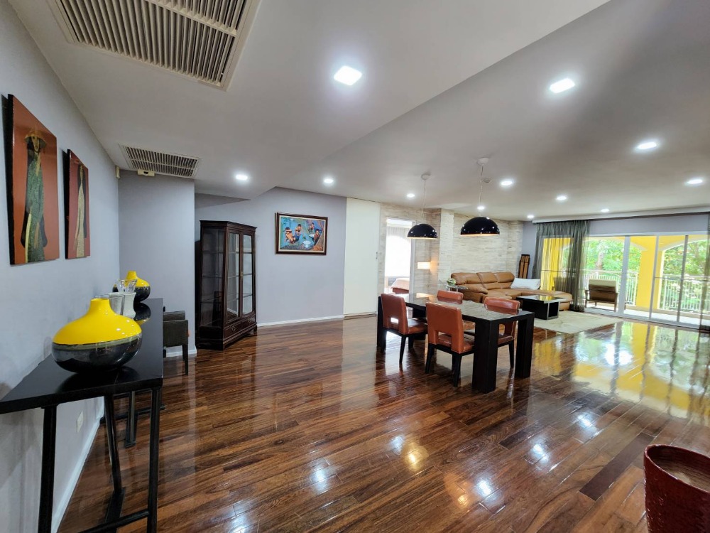 ให้เช่าคอนโดสุขุมวิท อโศก ทองหล่อ : Pet Friendly Condo (2 Bed 163 Sqm) RENT @BTS Thonglor 84,000 THB Negotiable