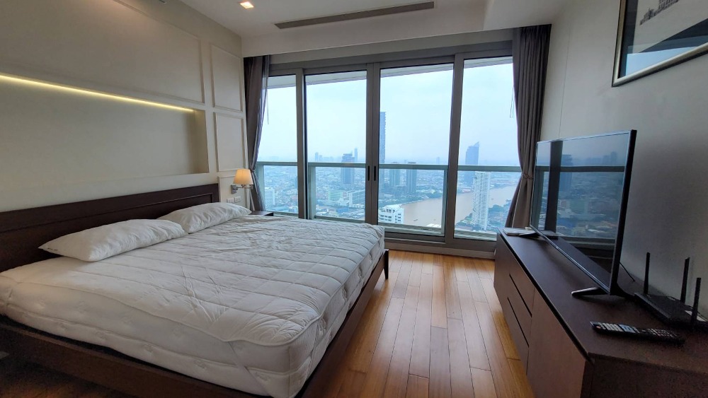 For RentCondoWongwianyai, Charoennakor : The River⭐Luxury Condo River View⭐3 Bedroom⭐132 Sq.m