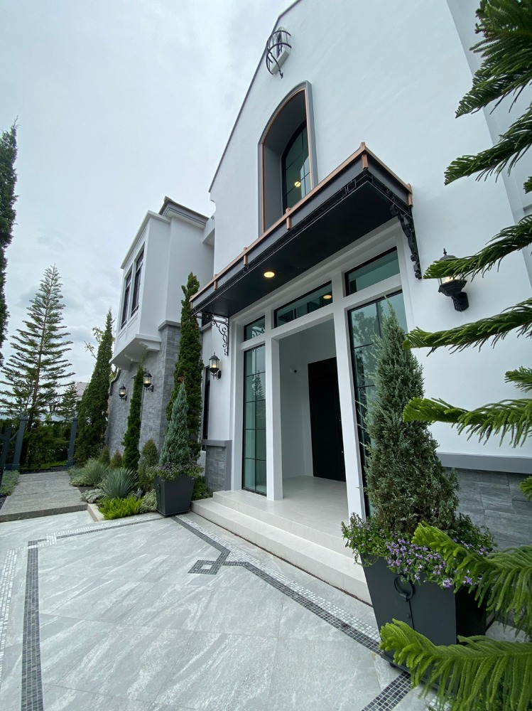 For SaleHousePattanakan, Srinakarin : Single house at nantawan Rama9 -krungthep kreetha  for sale