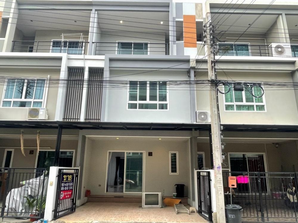 For SaleTownhouseNonthaburi, Bang Yai, Bangbuathong : ‼️3-story townhome for sale, Vision Smart Life (Bang Phlu-Rattanathibet BTS Station), sold with tenant.