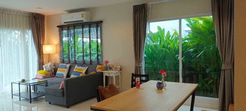 ให้เช่าบ้านพัฒนาการ ศรีนครินทร์ : Passorn Pattanakarn-Suanluang- 3 bedrooms, 2 bathrooms- Fully furnished- 2 Cars parking- Living space is about 121 sqm - Rent for 45,000  baht/month( ขออนุญาต ไม่รับสัตว์ เลี้ยง )call 0938563451 id line  - .noeywalsh