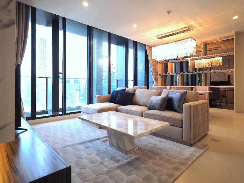 ให้เช่าคอนโดวิทยุ ชิดลม หลังสวน : For Rent Noble Ploenchit 2 bed 2 bathrooms combine unit 120 sqm high floor